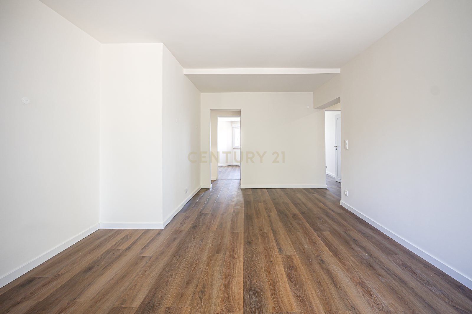 Fotografia 5 de T3 remodelado com Varanda nos Olivais, Lisboa
