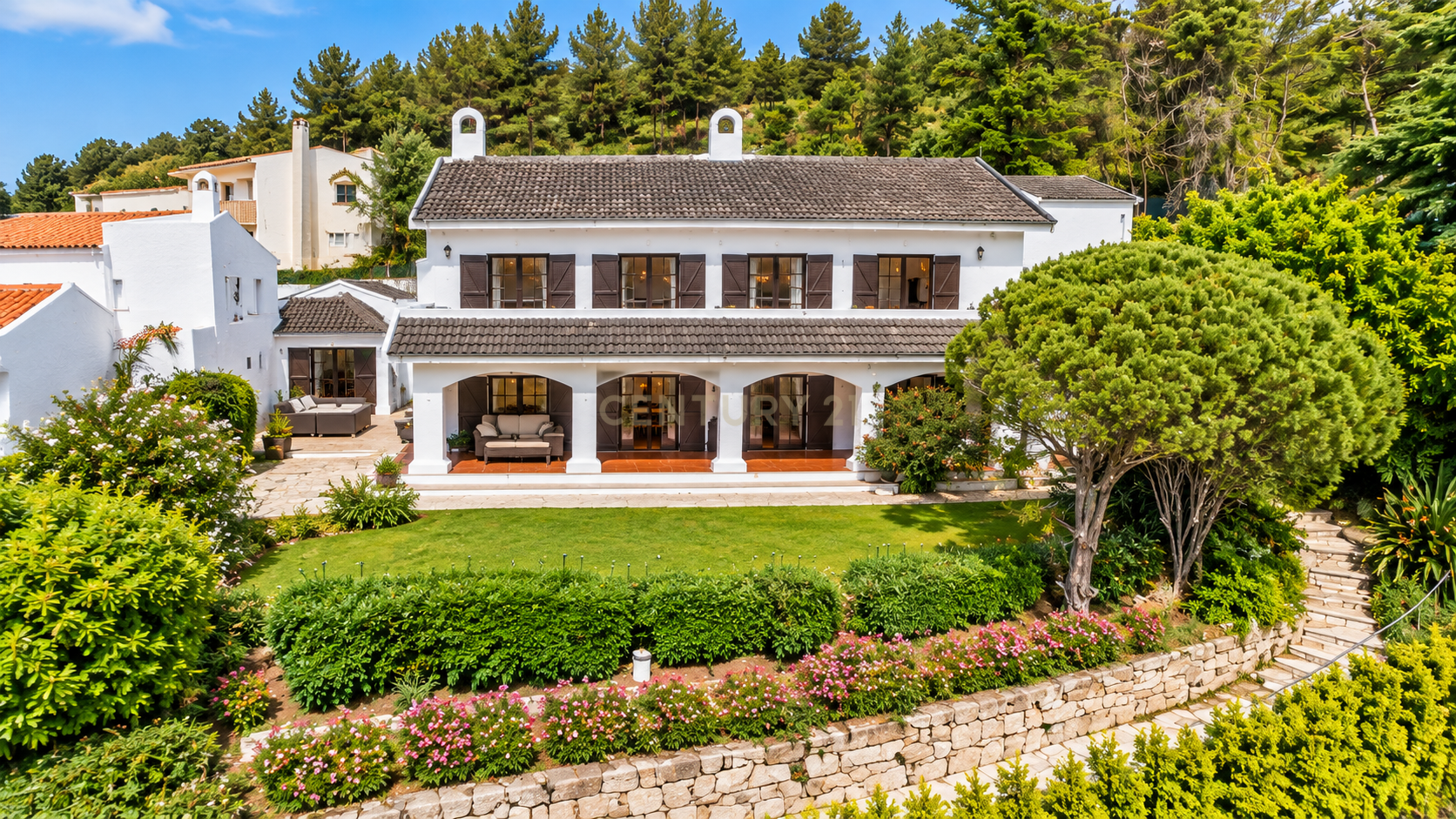 Moradia T6+ à venda em Sesimbra (Santiago), €650.000