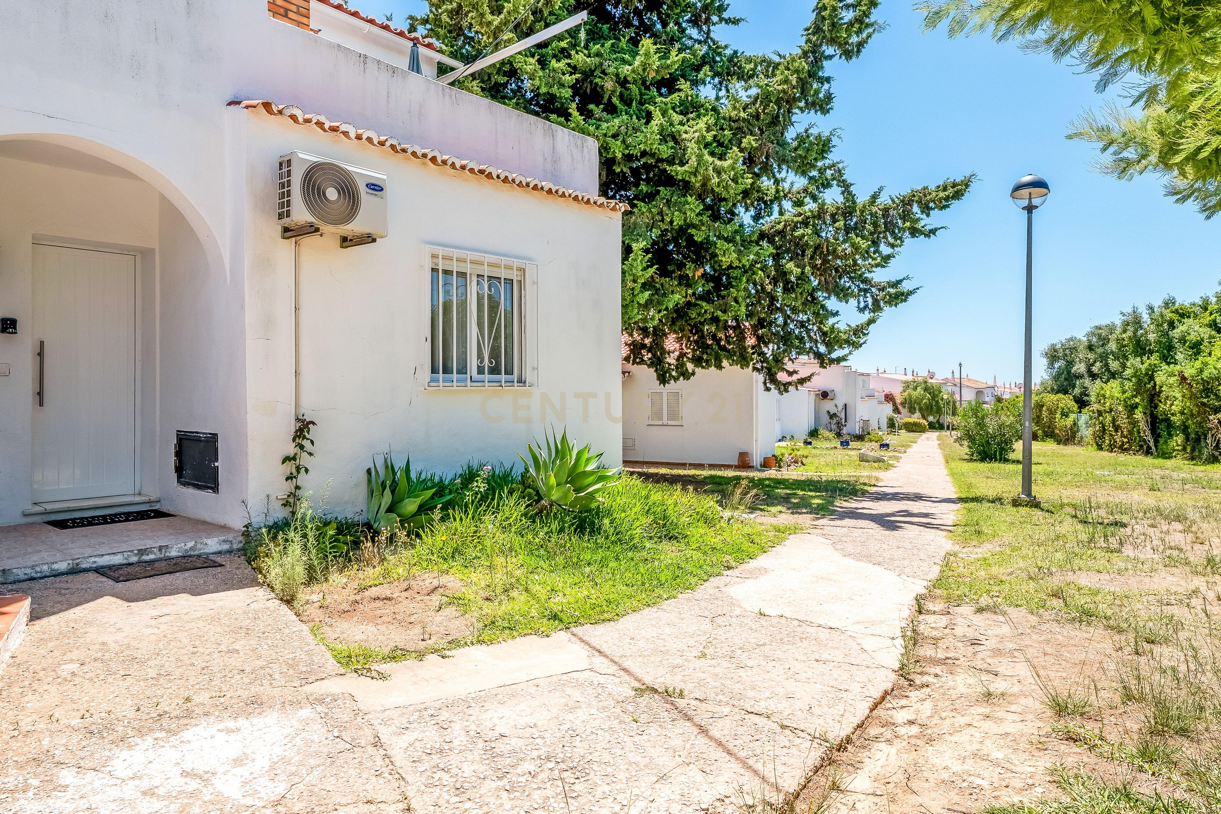 Fotografia 3 de T2 Renovado com 2 WC, a 5 min da Praia de Nossa Senhora da Rocha e das Piscinas das Vilas Marrocha, Porches