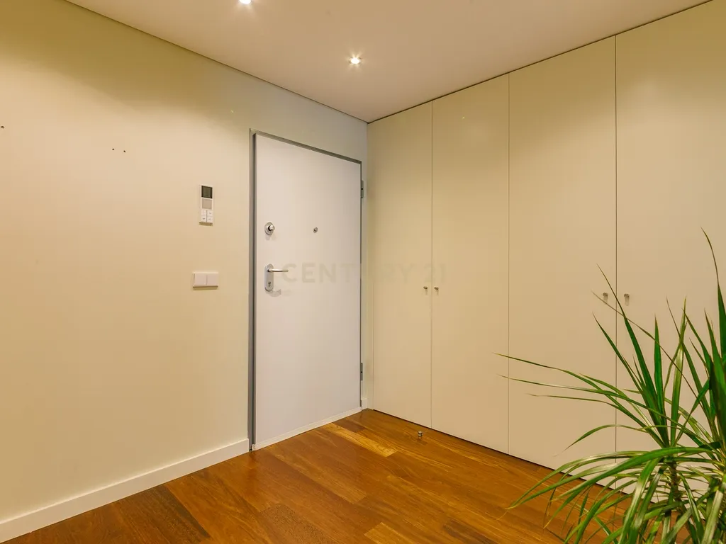 Excelente apartamento T2 em Avenidas Novas, Lisboa - Image 25