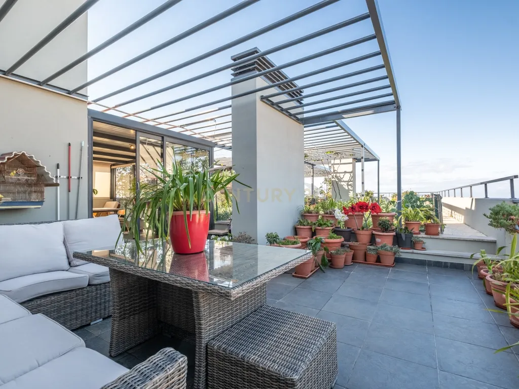 Penthouse com Vista Mar em Funchal, Madeira - Image 34