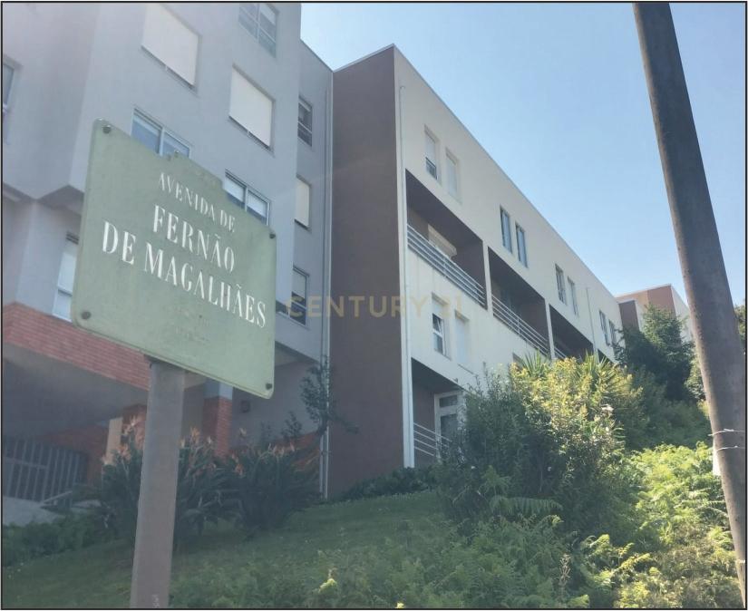 T3 duplex para venda. Porto, Av. Fernão de Magalhães - Image 2