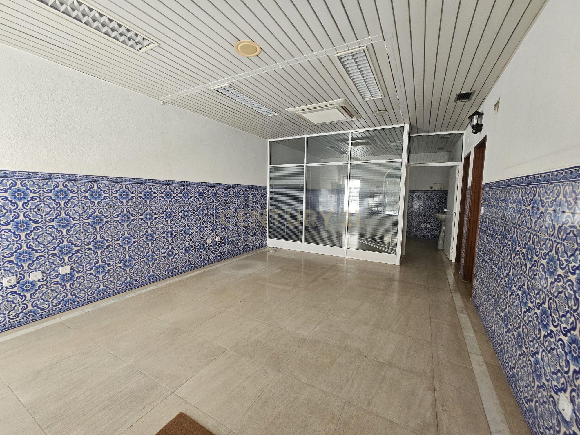 Loja para Arrendamento em Belém – 175 m2 (2 Pisos)