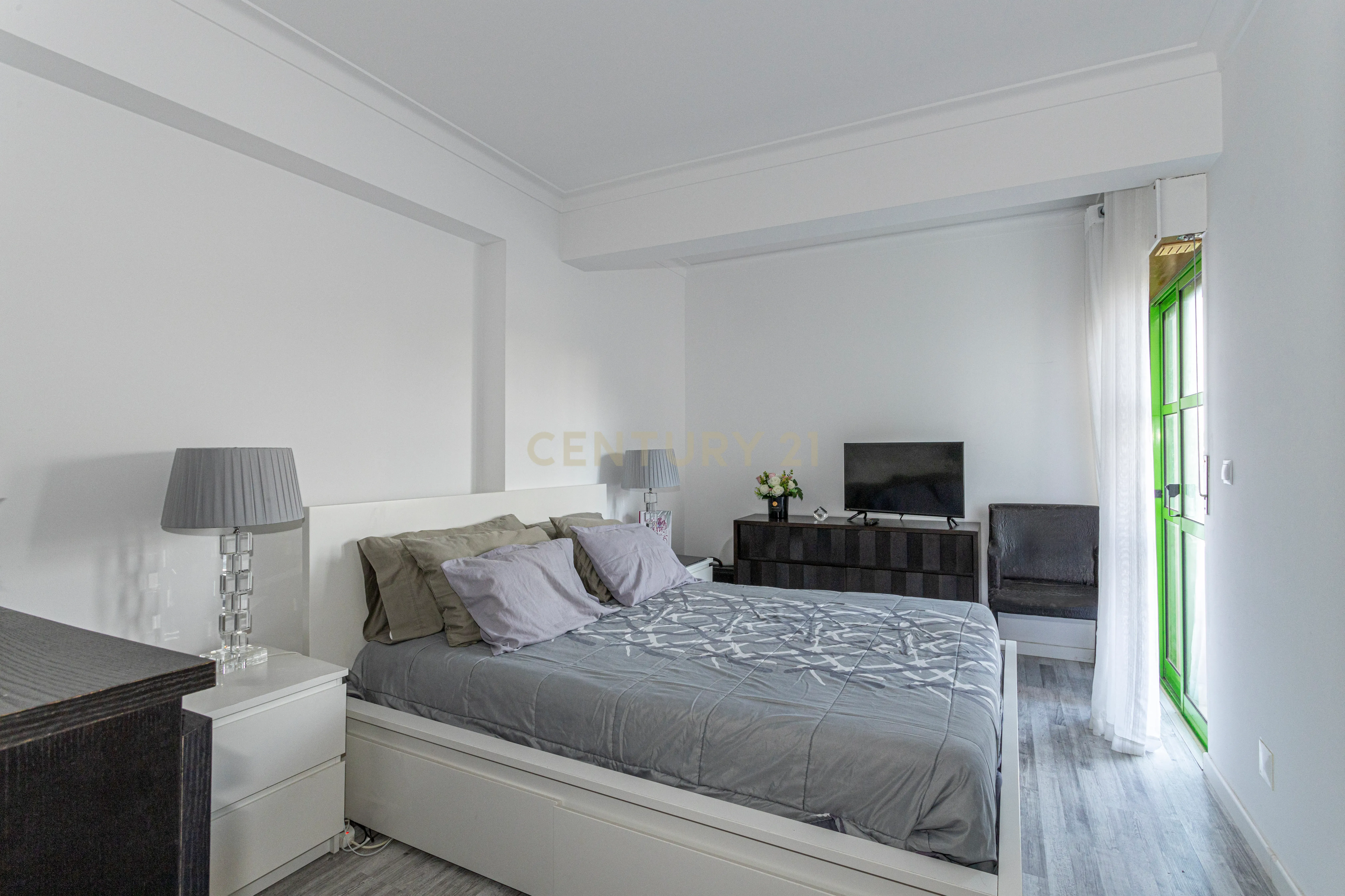 Apartamento T2+1 – Como Novo – Rinchoa, Rio de Mouro - Image 15
