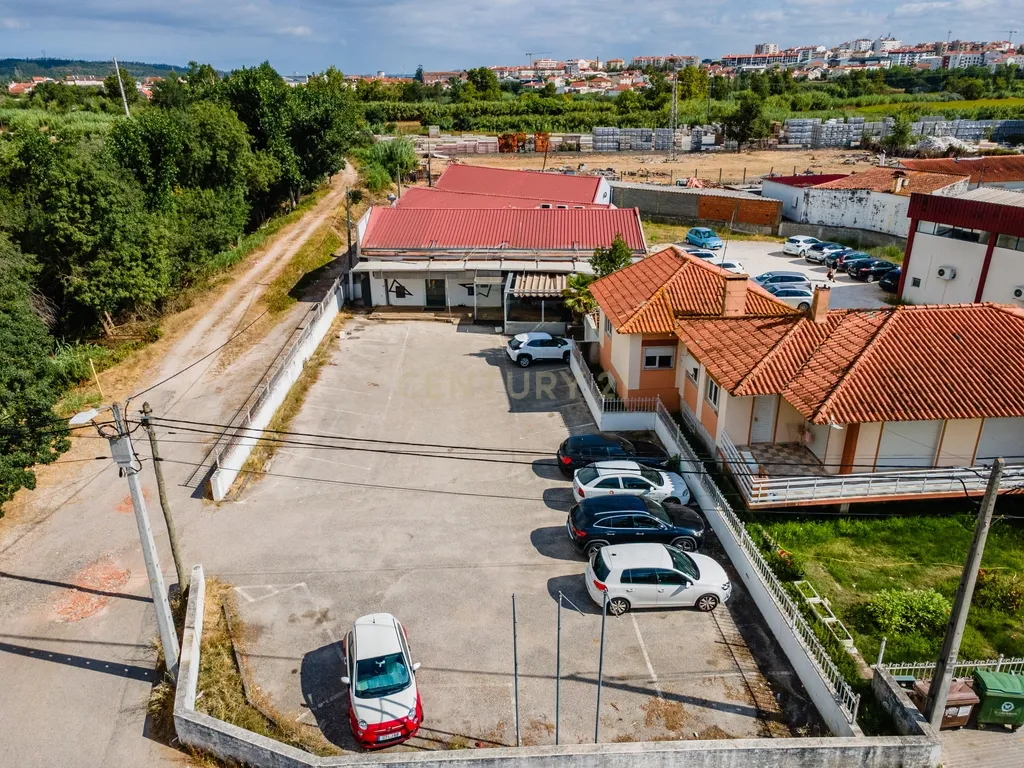 Armazém composto por 3 Edifícios e Amplo Logradouro – Ponte das Mestras, Leiria - Image 31