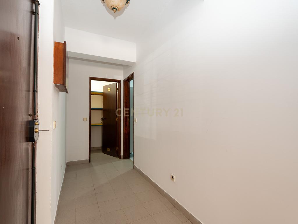 Apartamento T1 com potencial para T2 na Rinchoa – Conforto e Tranquilidade! - Image 12