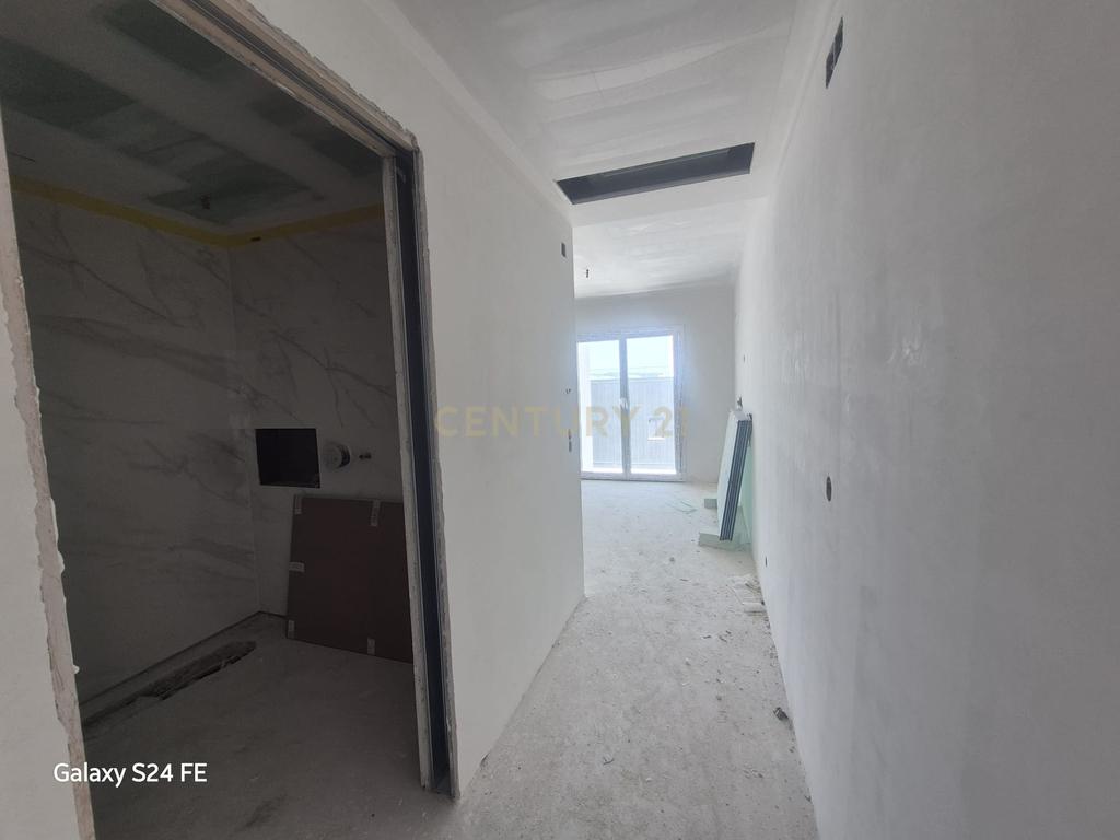 Luxuoso Apartamento T4 Novo em Oeiras com Garagem e Varandas - Image 23