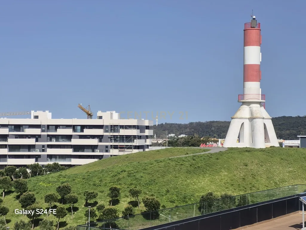 Luxuoso Apartamento Novo em Oeiras com 3 Quartos e Garagem - Image 17