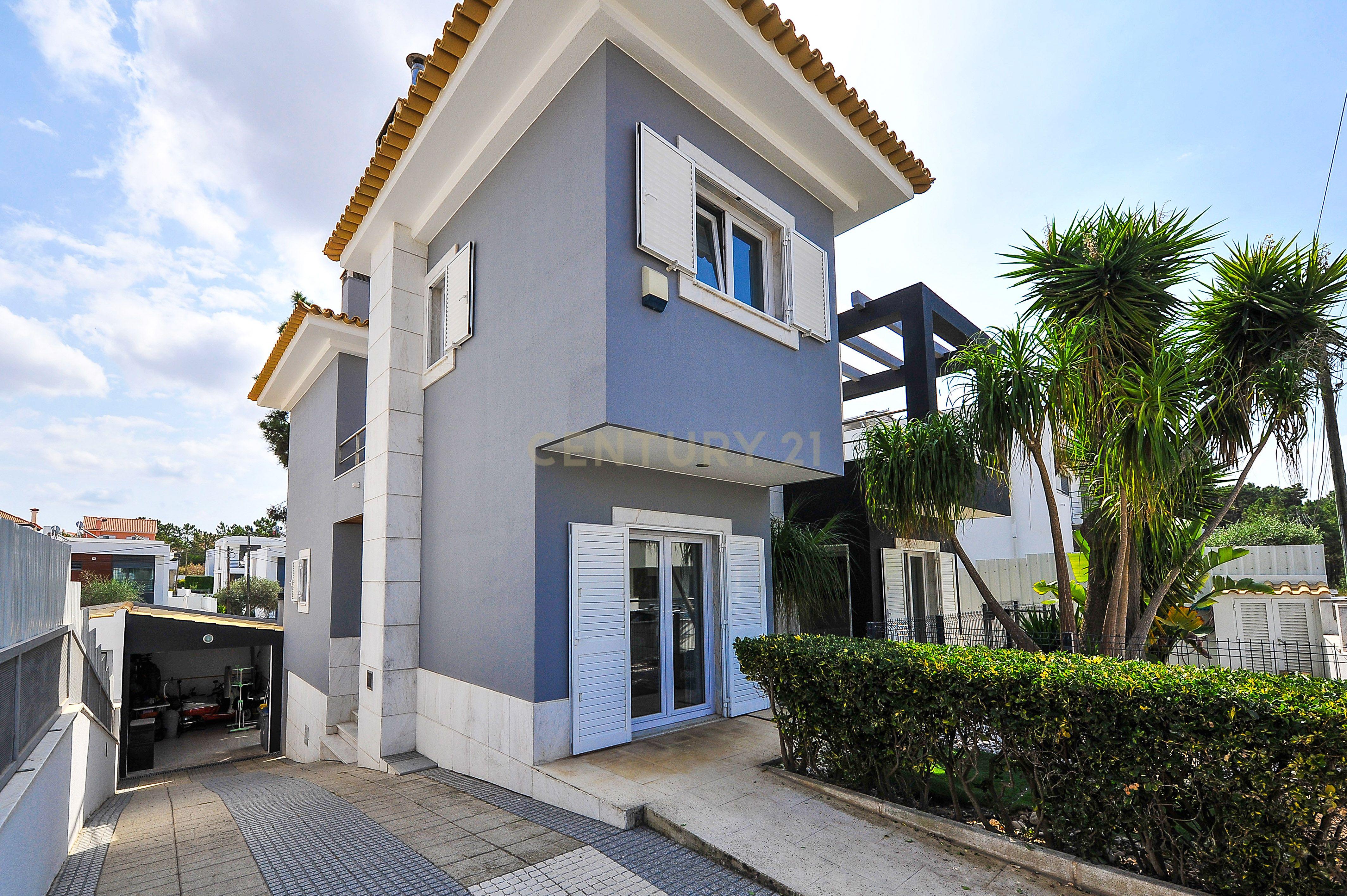 Moradia Isolada T4 Piscina e Cave - Image 9