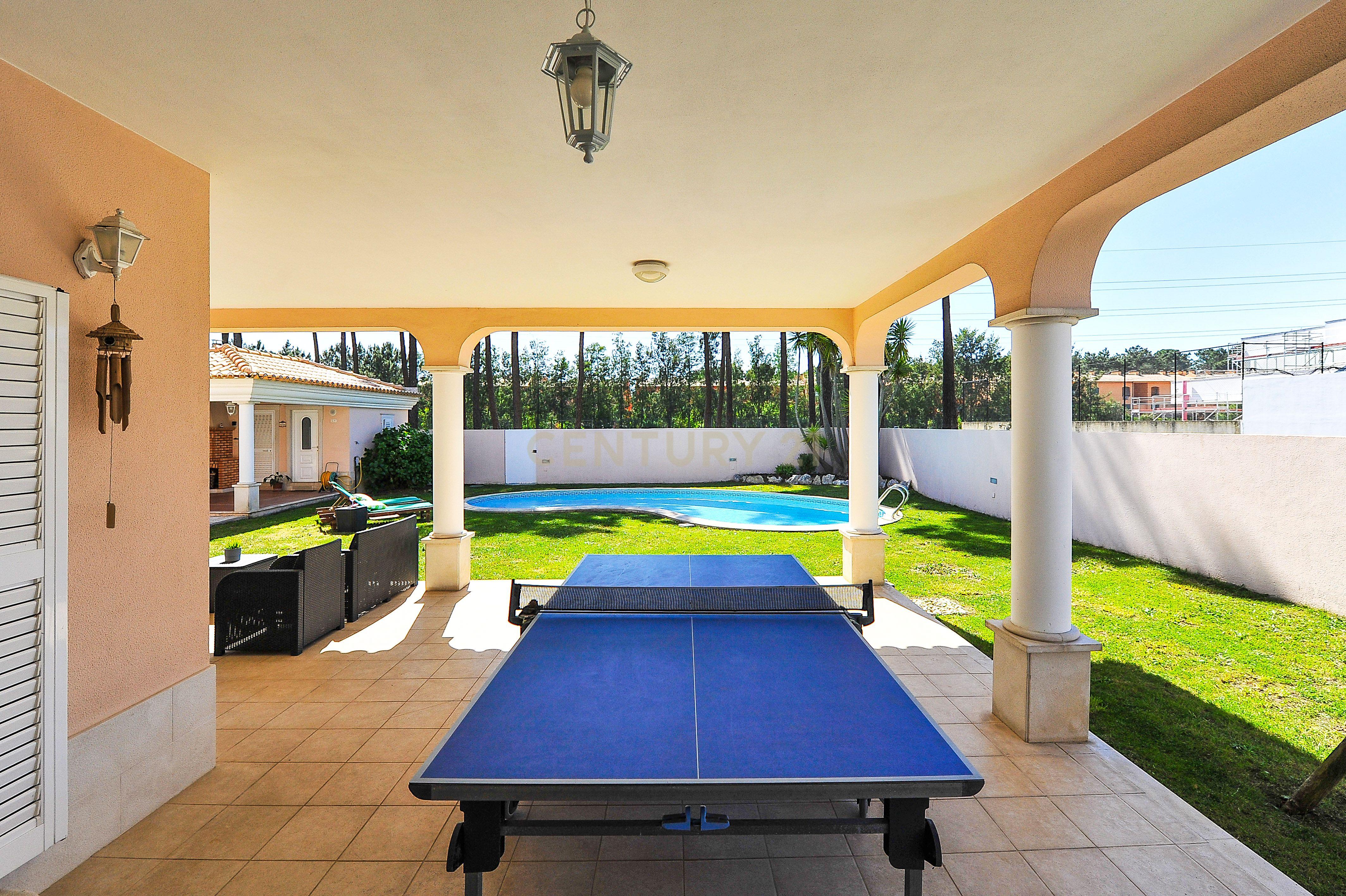 MORADIA T6 - EXELENTE INVESTIMENTO - Image 20
