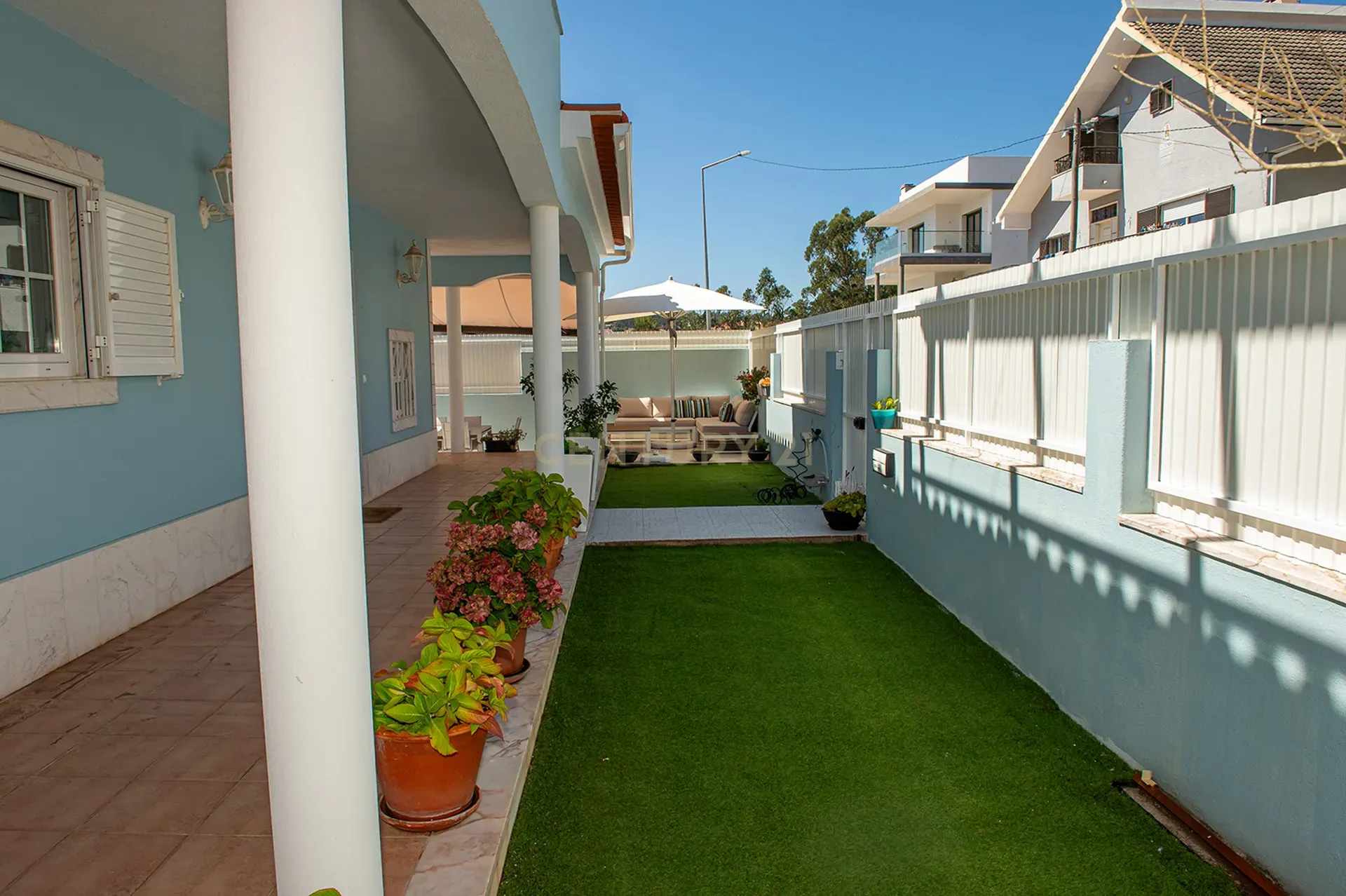 Moradia T4 +1 em Caneças - Image 10