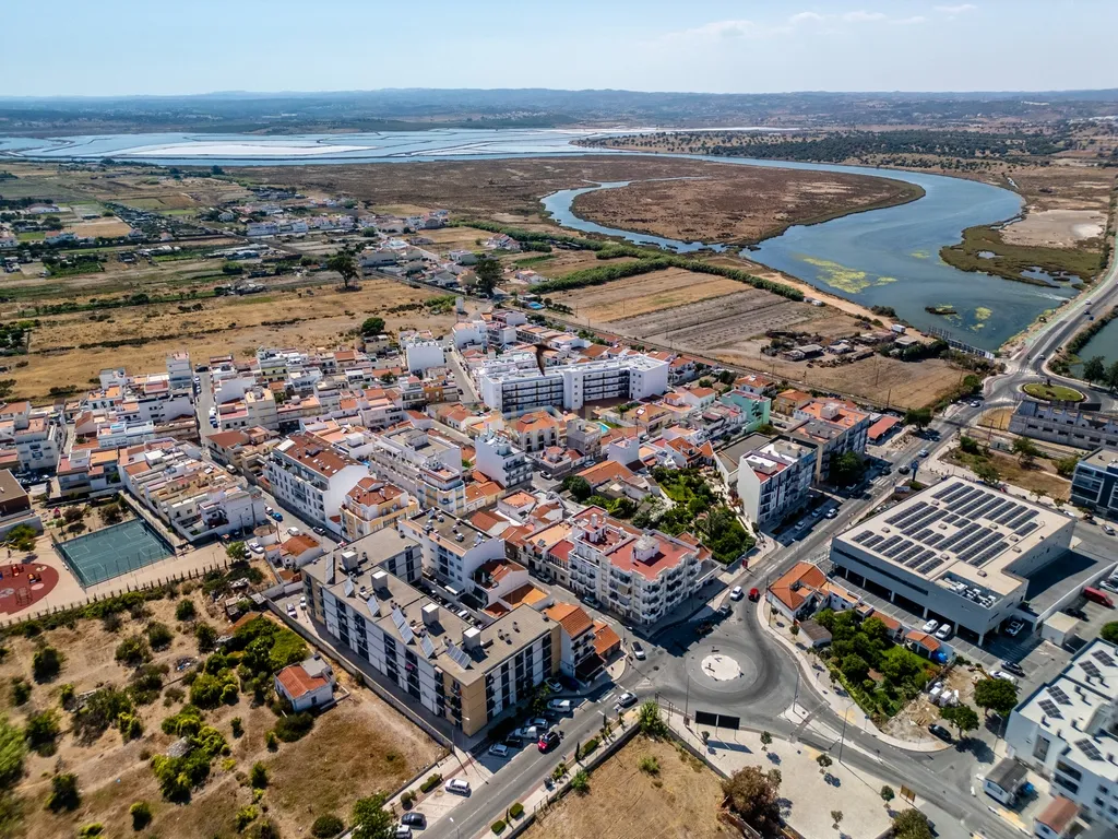 T3 Mobilado com Garagem em Vila Real de Santo António - Image 30