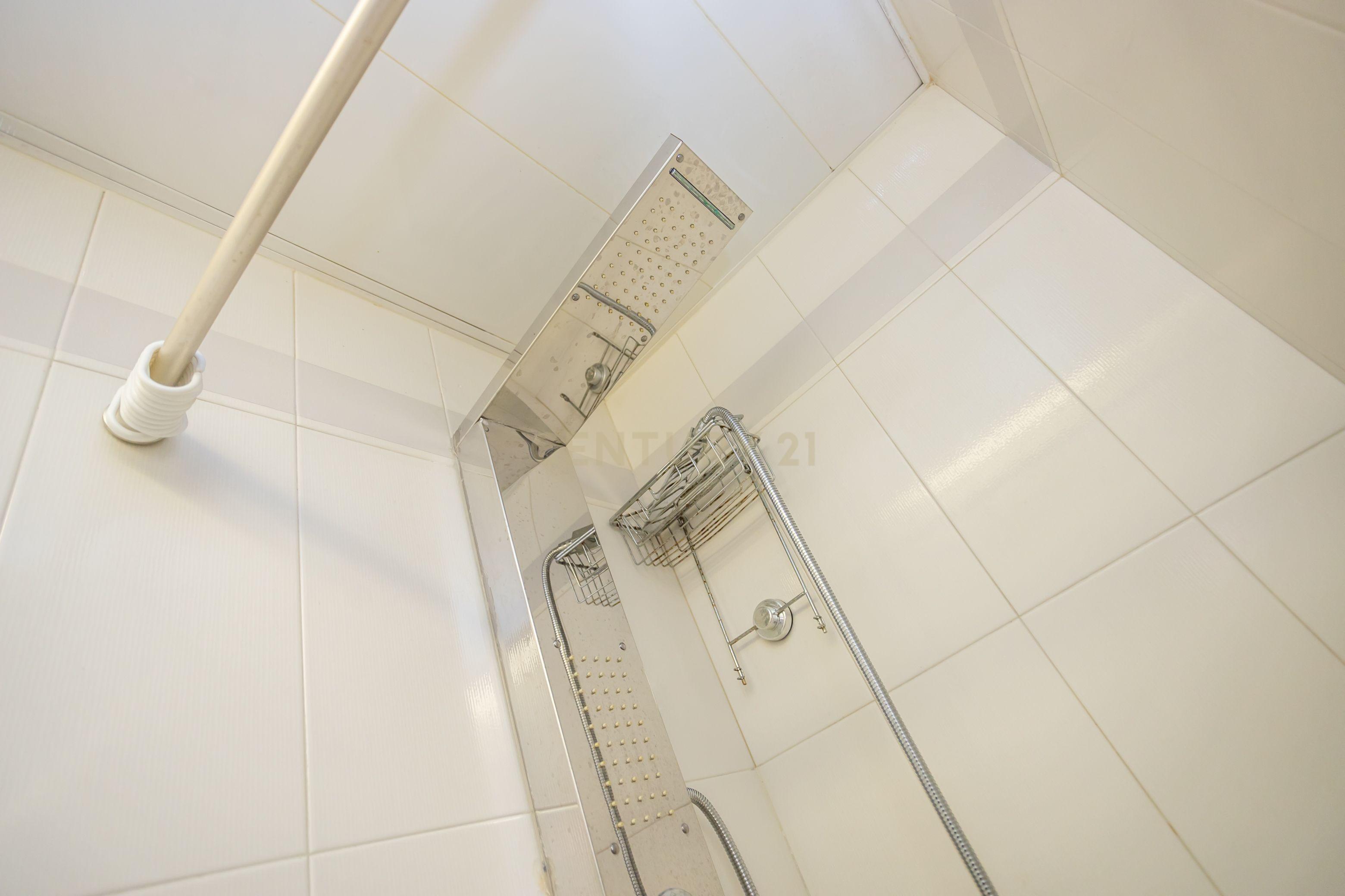 Apartamento T4, centro de Almada com terraço - Image 32