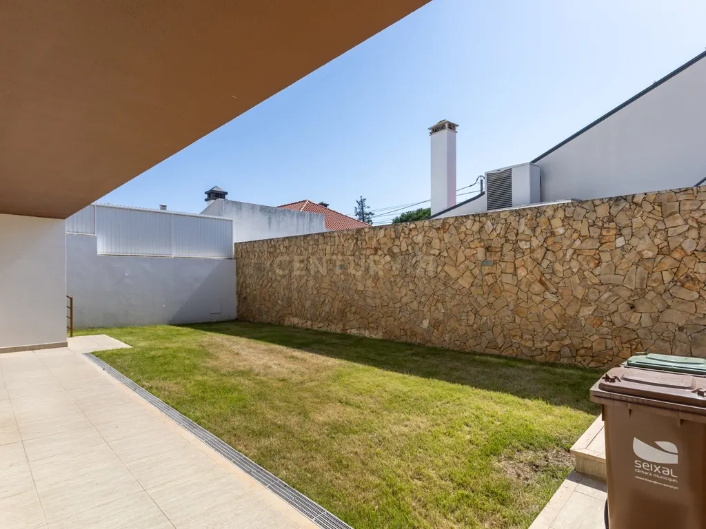 Moradia isolada em excelente estado T3 Quinta de Valadares, Marisol - Image 15