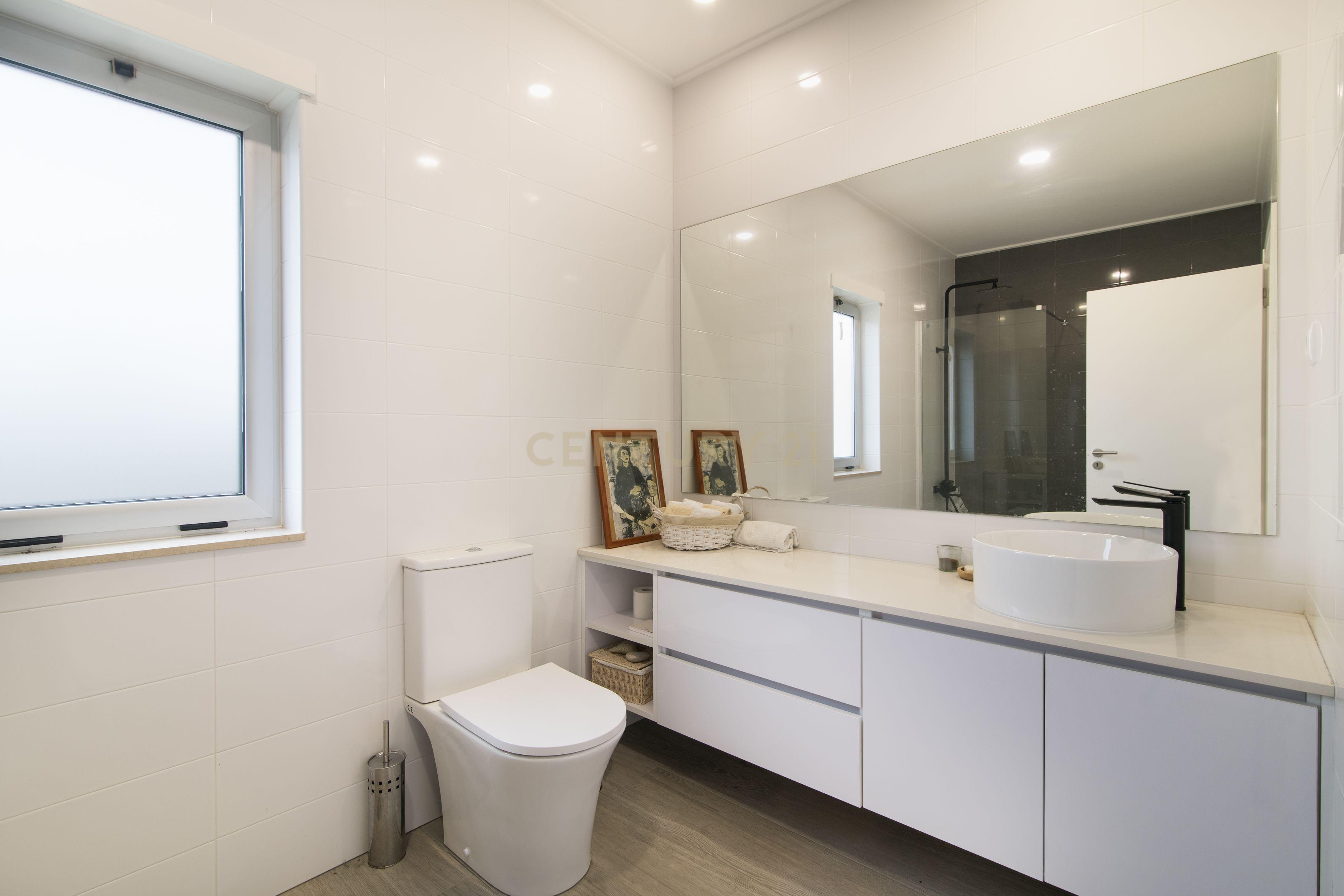 Magnífica Quinta com Moradia Moderna, Piscina e 1 Hectare de Terreno - Image 26