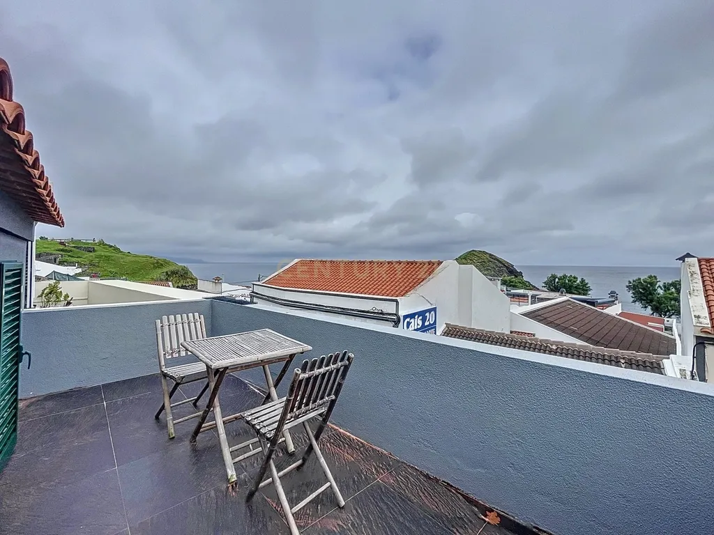 Casa Renovada (AL) com Vista Mar em São Roque - Ponta Delgada, São Miguel - Image 1