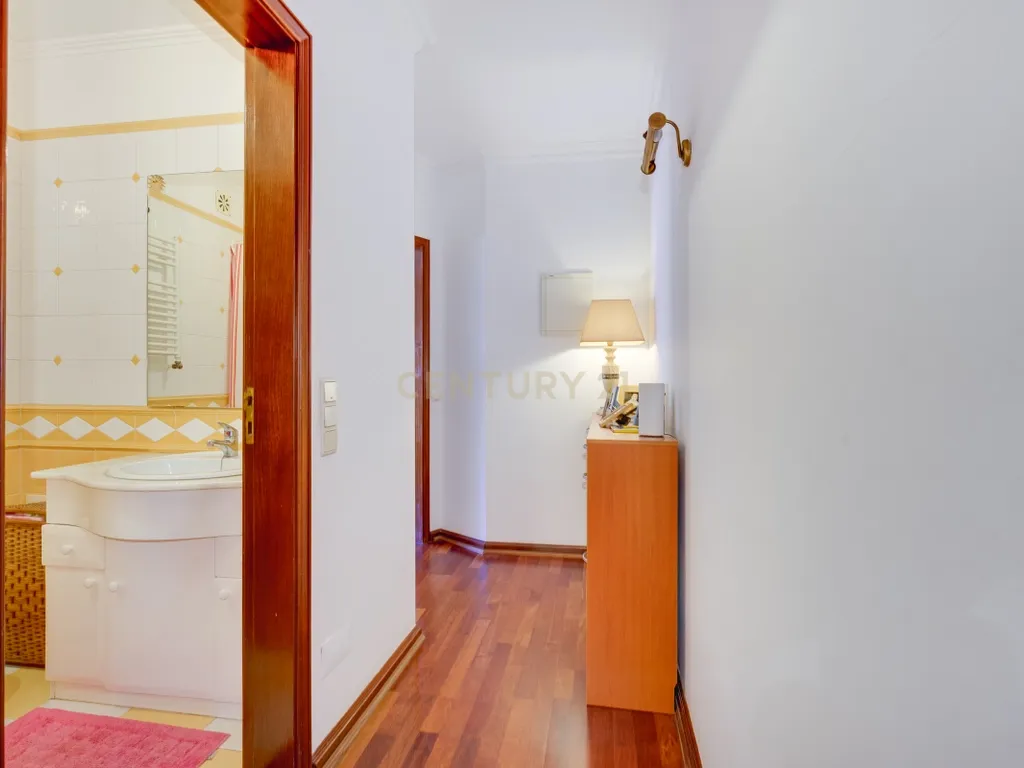 Apartamento T4 | Para Venda | Jardins da Aguilha – São Domingos de Rana | 3º Andar com elevador| 190m² | Garagem | Cascais - Image 22