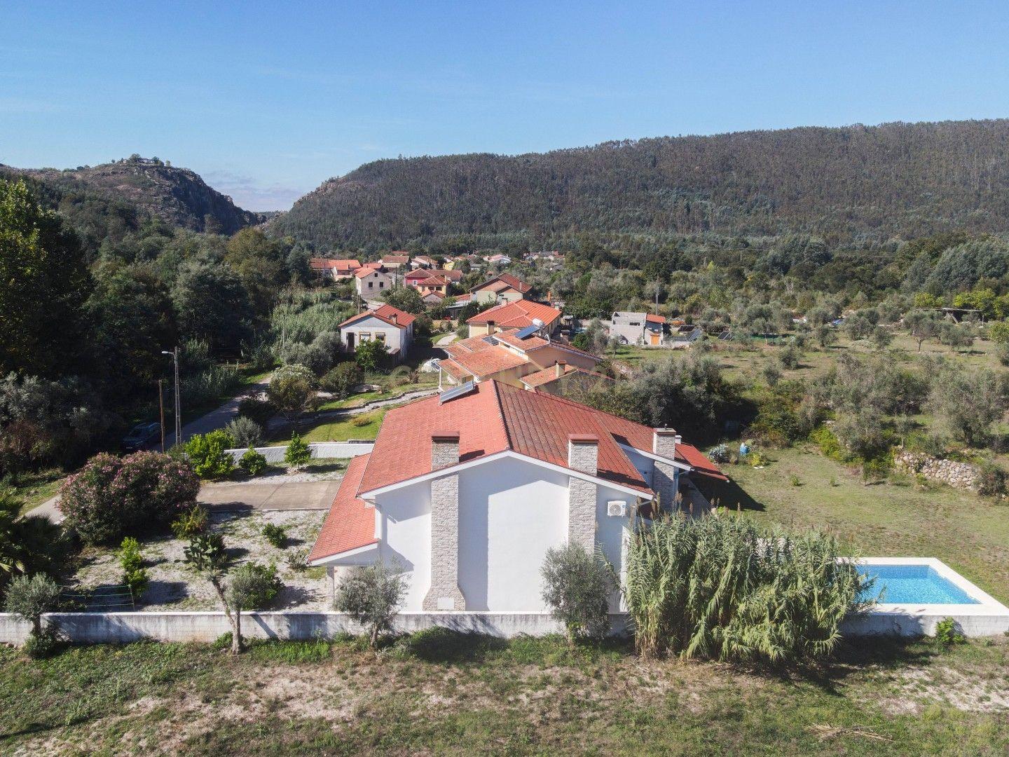 Moradia T5 à venda em Vila Nova do Ceira, Góis — foto 6