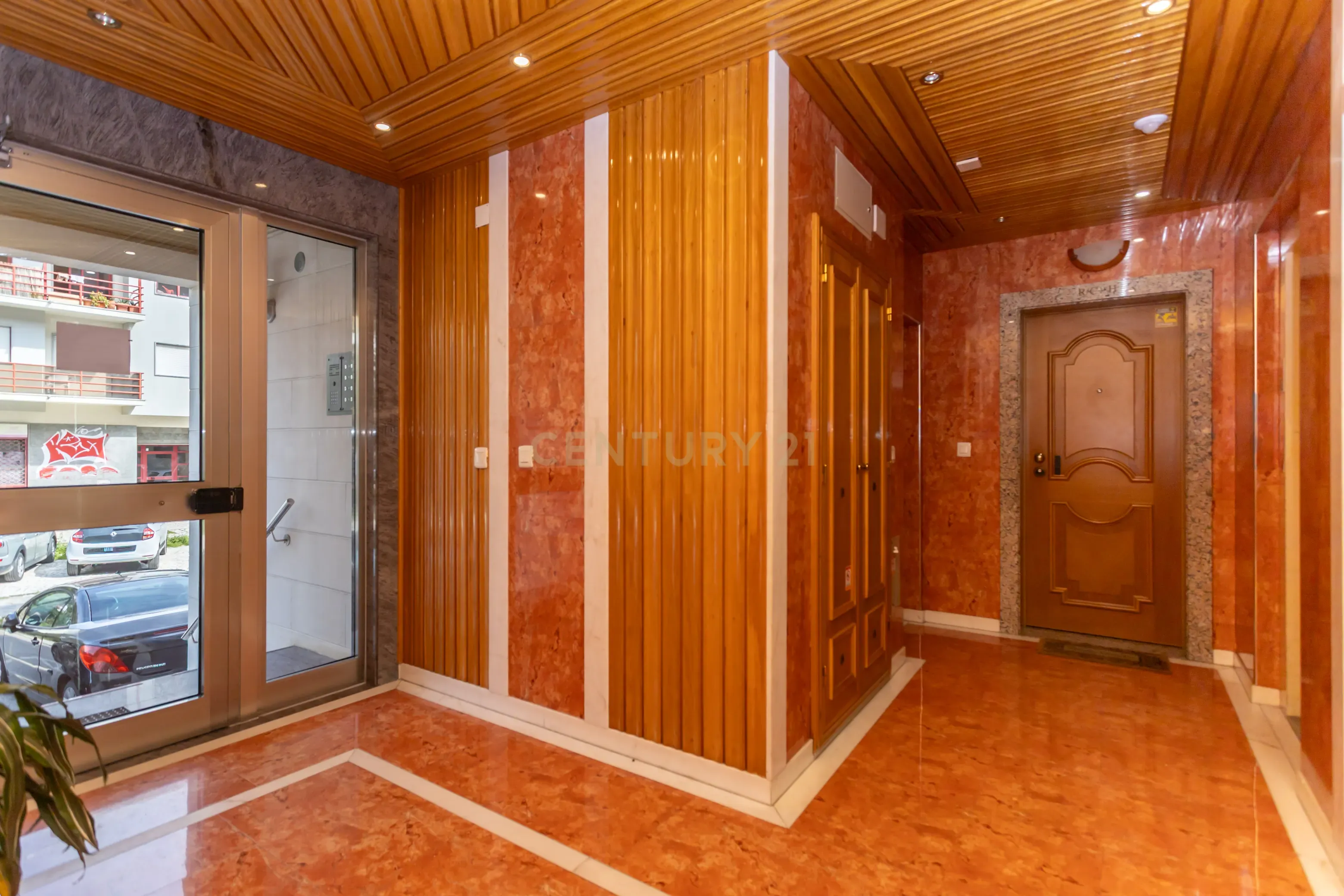 Fotografia 4 de Apartamento Duplex em Santo António da Caparica com 6 assoalhadas