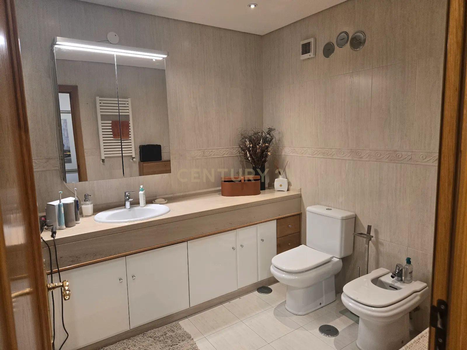 Apartamento T4 à venda em Almada, Cova da Piedade, Pragal e Cacilhas, Almada — foto 8
