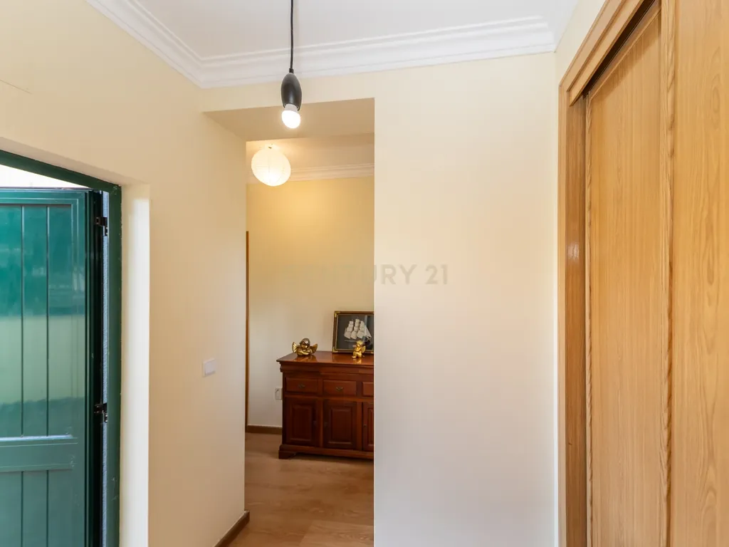 Moradia T3 no Condomínio Varandas do Golfe do Montado – Segurança, Conforto e Estilo de Vida Exclusivo - Image 55