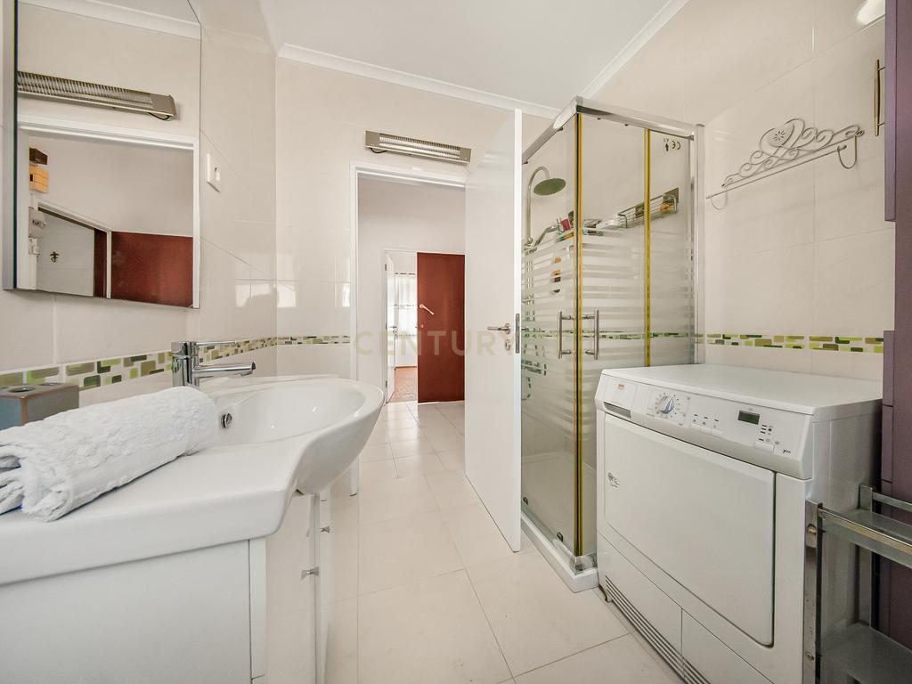 Moradia T4 em Agualva-Cacém (RESERVADO) - Image 18