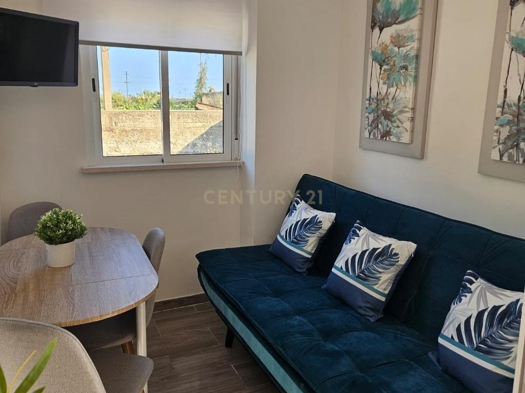 Moradia T1 totalmente renovado em Belamandil - Olhão - Image 1