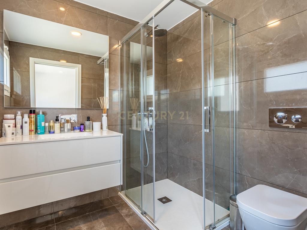 Apartamento T3 Luminoso e Recente na Ramada – Viva com Qualidade! - Image 24