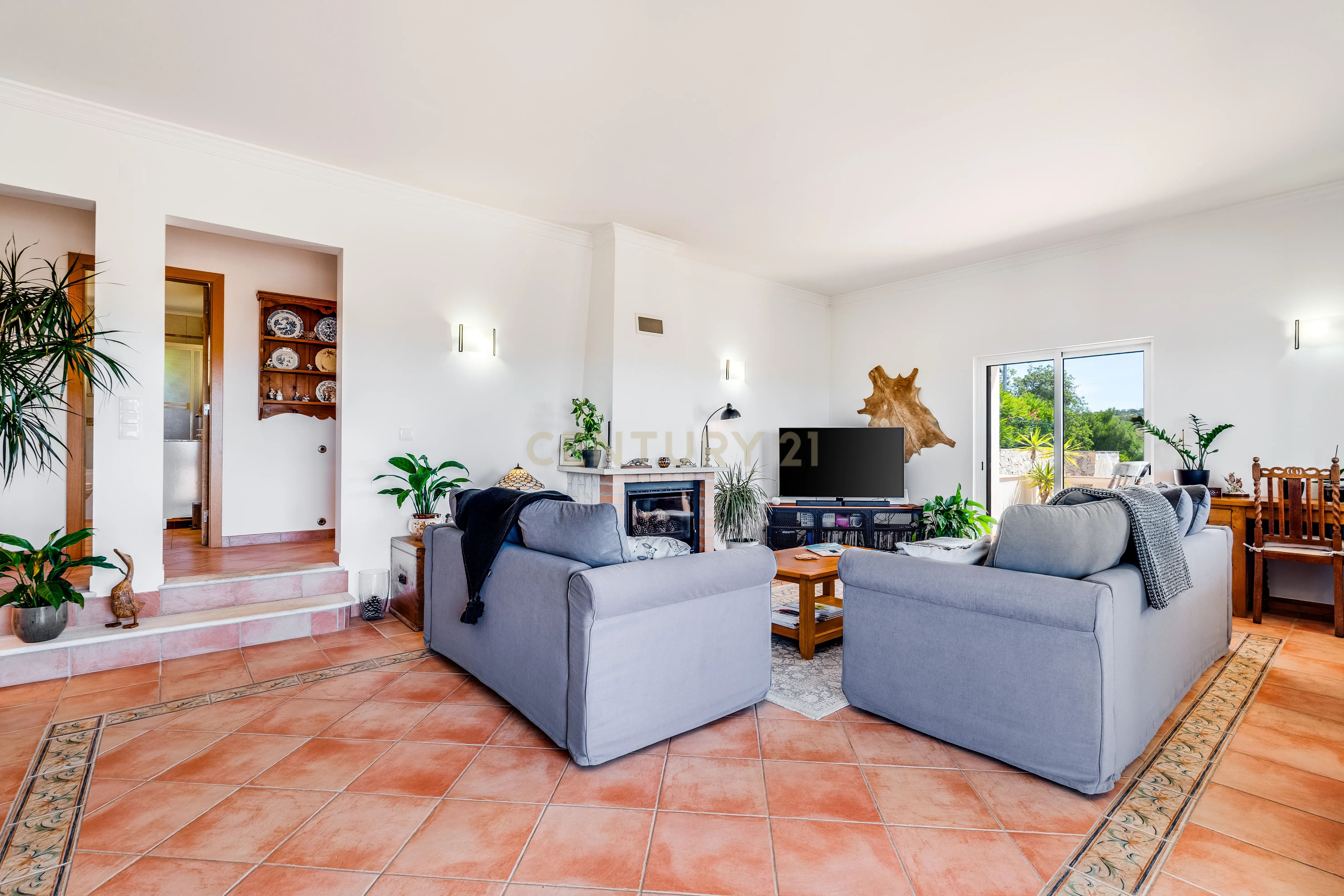 Fotografia 7 de Moradia isolada T2, com piscina, jardim, estacionamento e vista panorâmica