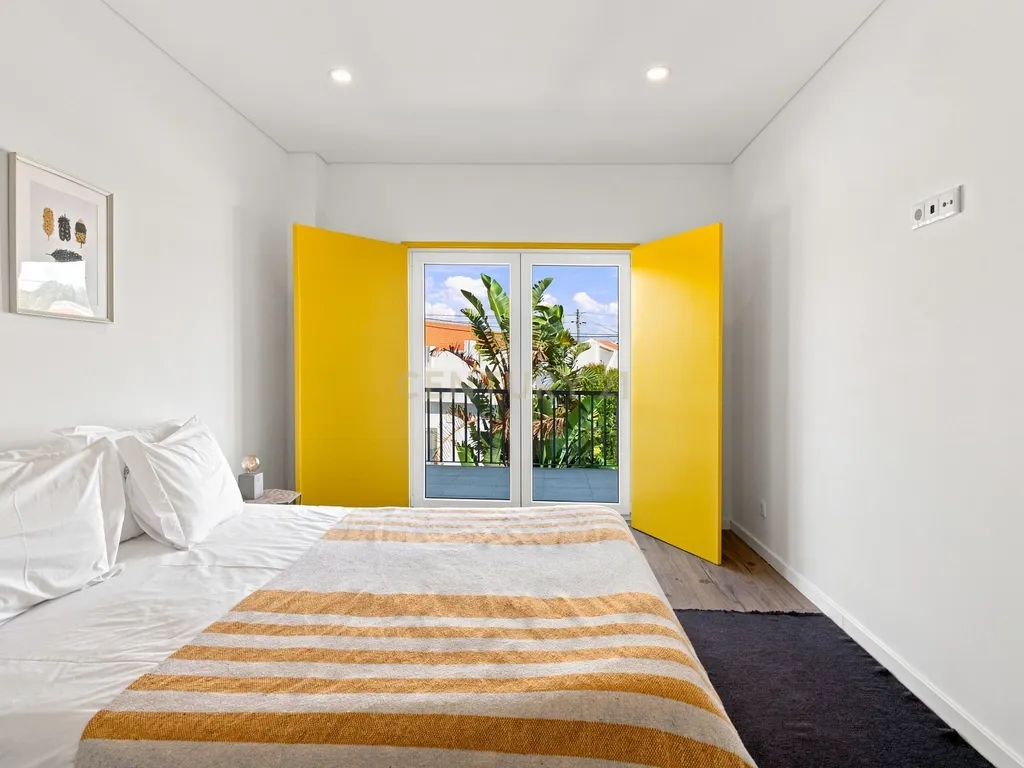 Moradia T4 +1 com piscina totalmente remodelada com painéis solares na Lourinhã ( São Bartolomeu dos Galegos) - Image 22