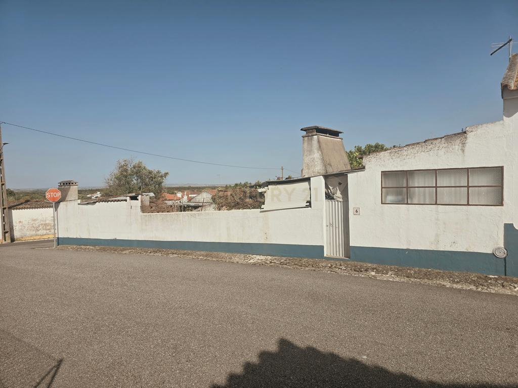 Moradia T1 com Quintal – Alcáçovas - Image 4
