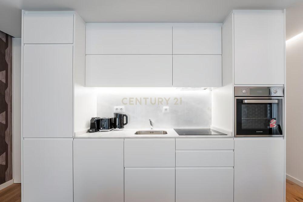 Apartamento T1 no Centro do Porto com Licença AL - Image 10