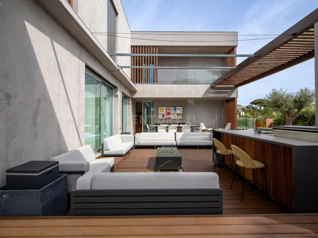 Moradia T5 no Bloom Marinha - Image 32