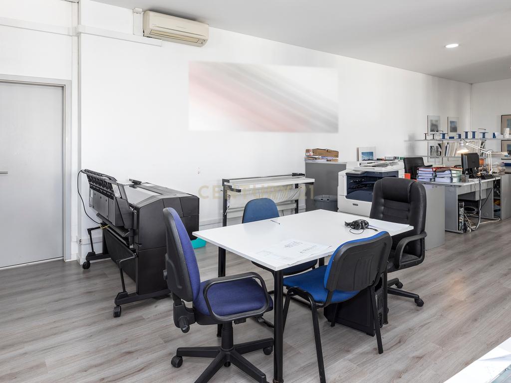 Espaço Comercial junto a Estação de Benfica - Image 4