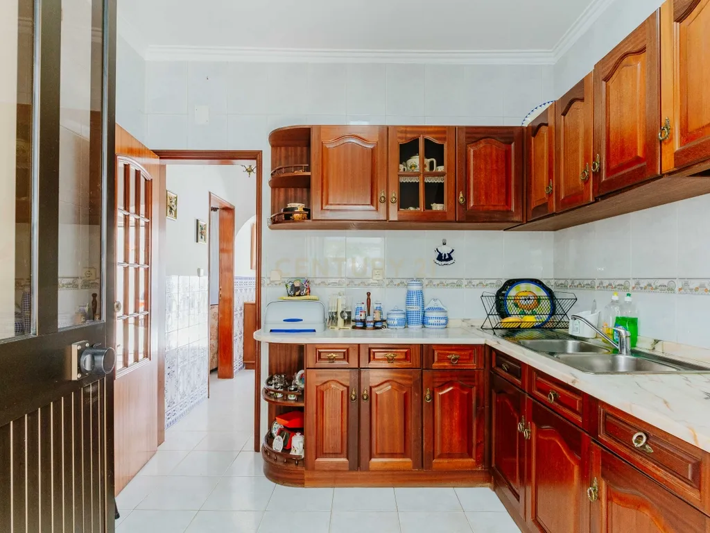 Arrendamento de Quarto para Estudante em Moradia em Lisboa - Image 16