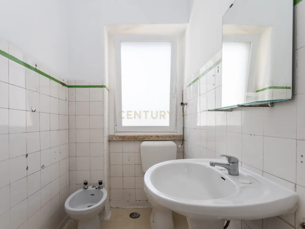 Apartamento T2 em Avenidas Novas, Lisboa - Image 24