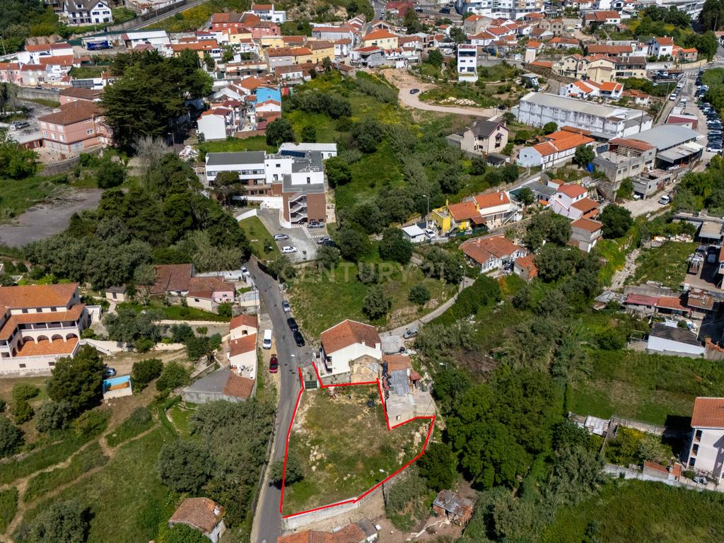 Terreno Urbano em A- da Beja-  Amadora, Oportunidade Única por 140.000€ - Image 17