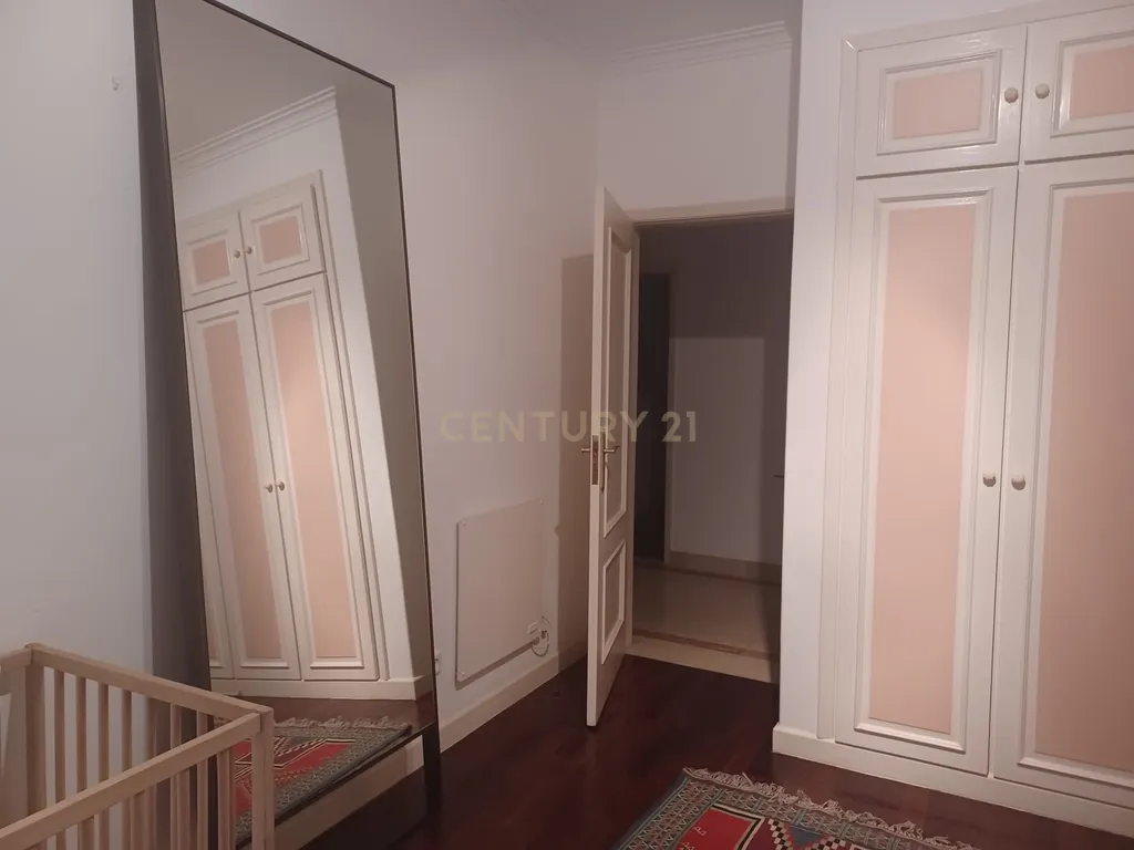 Apartamento T3 em Cascais com Vista Mar - Image 17