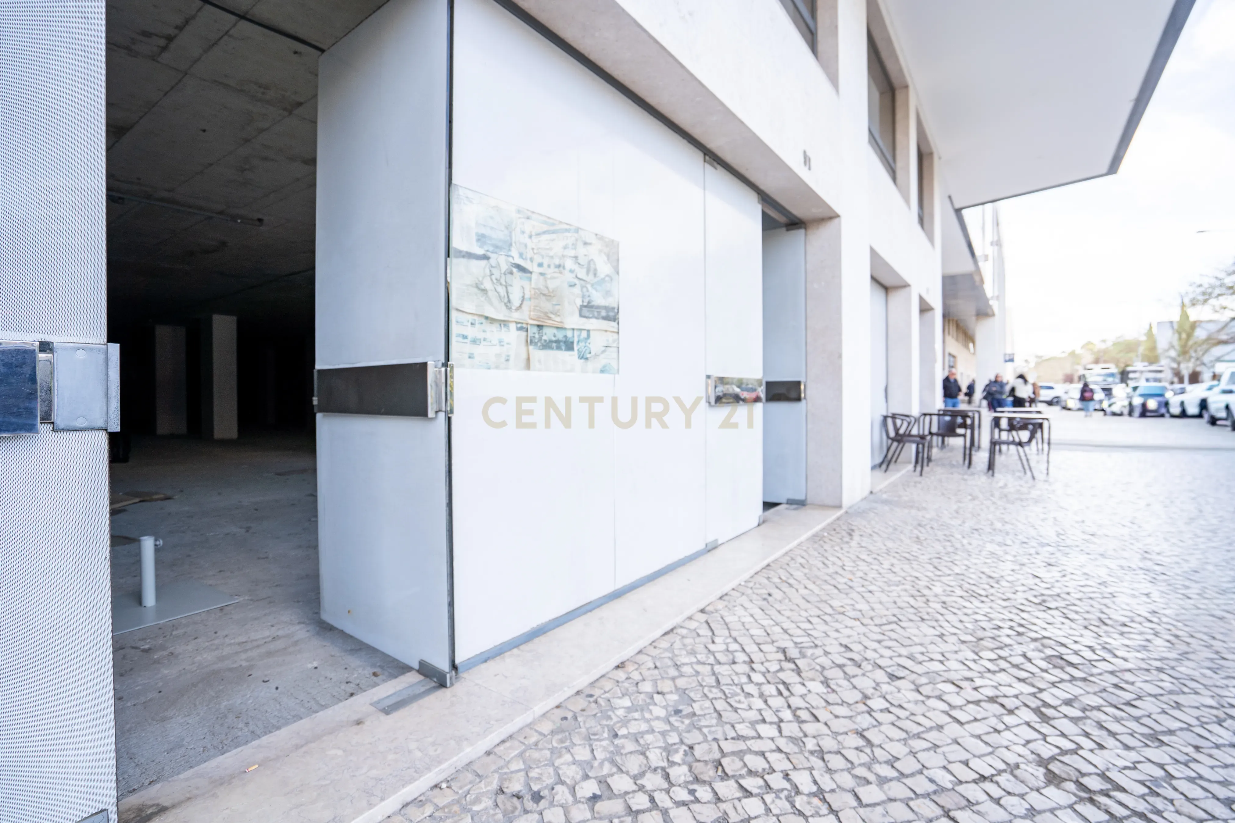 Fotografia 5 de Loja 600 m² com 15 Estacionamentos | Campo Grande – Lisboa | 3.100.000€