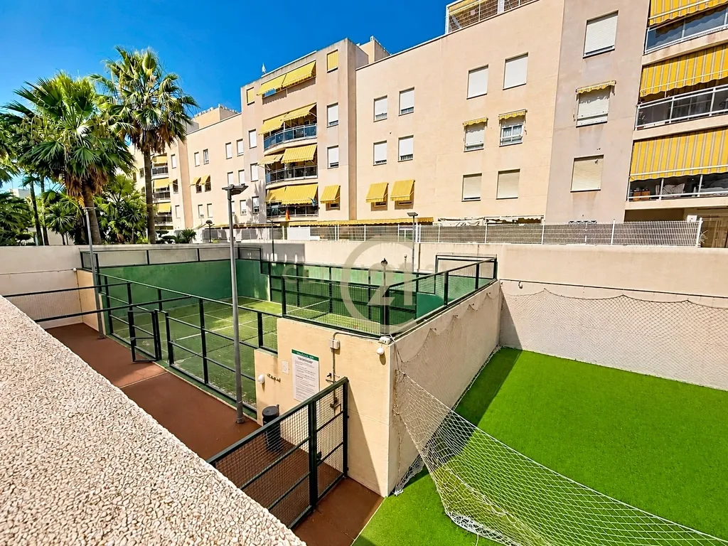 Cobertura de 5 Quartos com Terraço e Churrasqueira: Ideal para Família Numerosa ou Segregação em 2 Habitações! - Image 48
