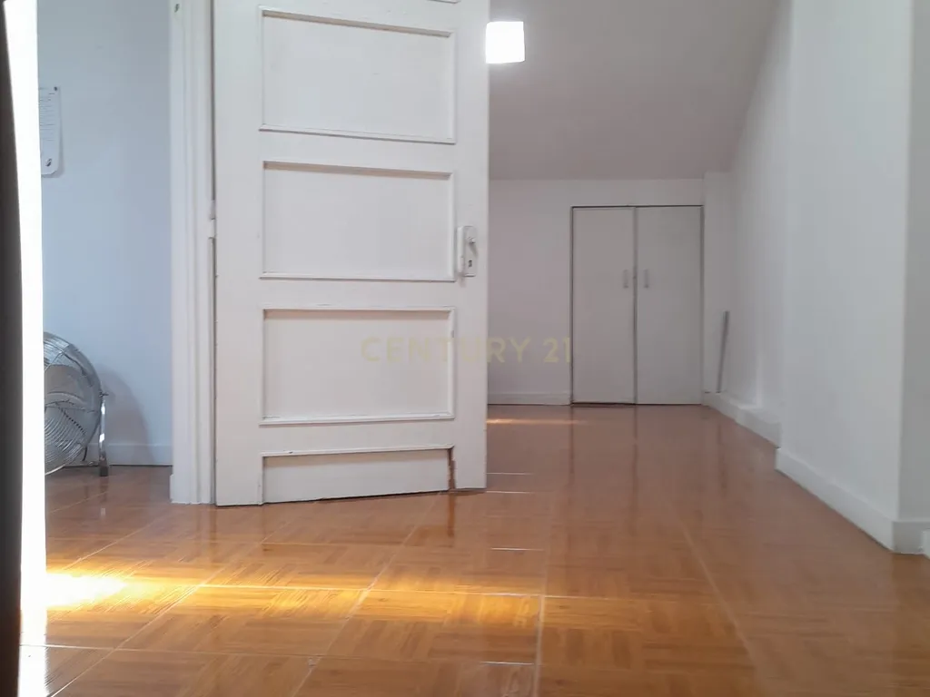 Apartamento T2 em Damaia de Cima - Image 14