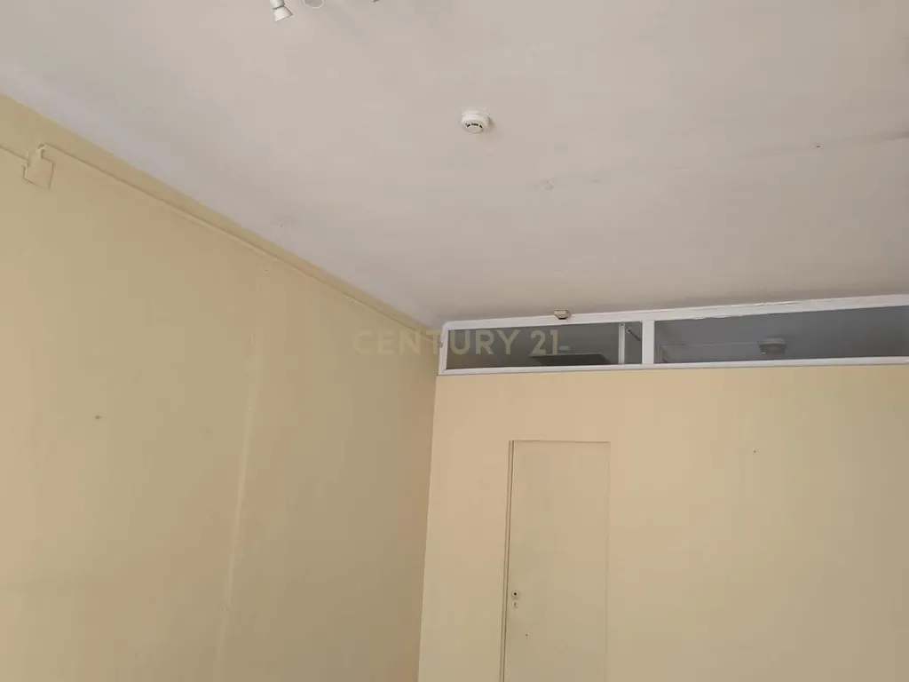 Prédio em Alenquer - Image 7