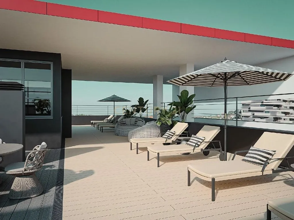 Apartamento T3 Novo | Três Suites | Box para 3 Viaturas | Piscina no Rooftop - Image 7