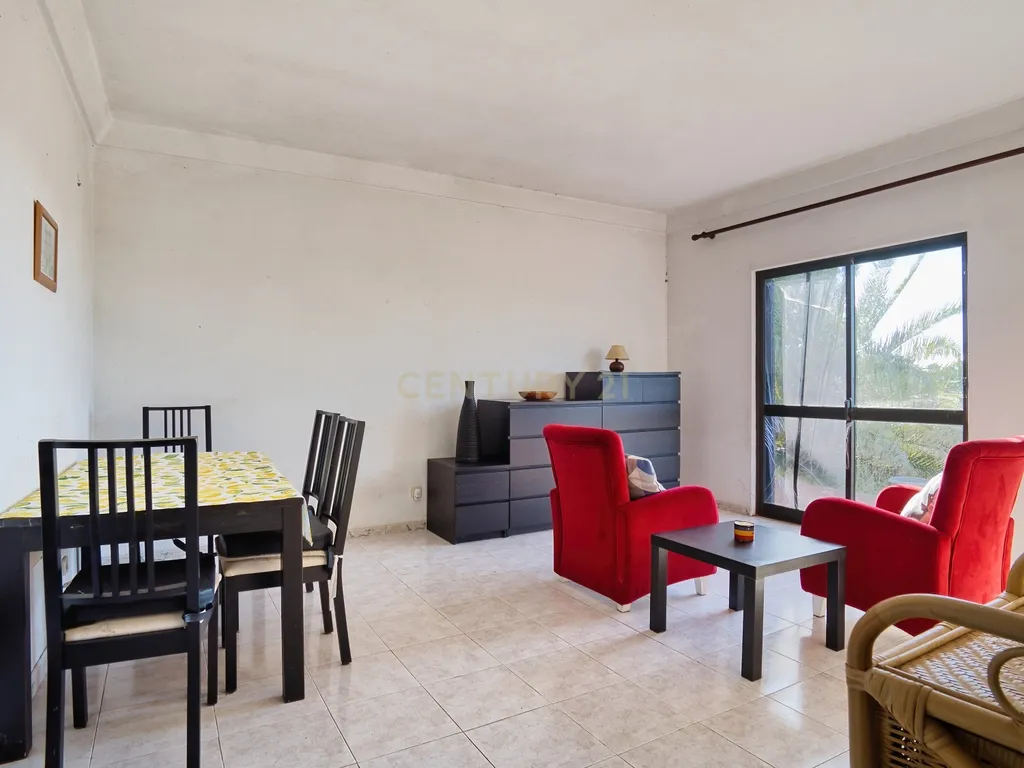Casa com charme, vista mar e muito potencial - Image 11