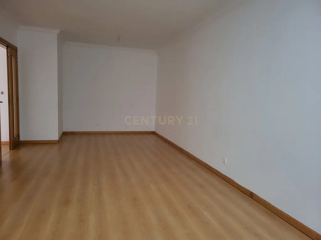 Apartamento T1 Vila Franca de Xira - Image 17