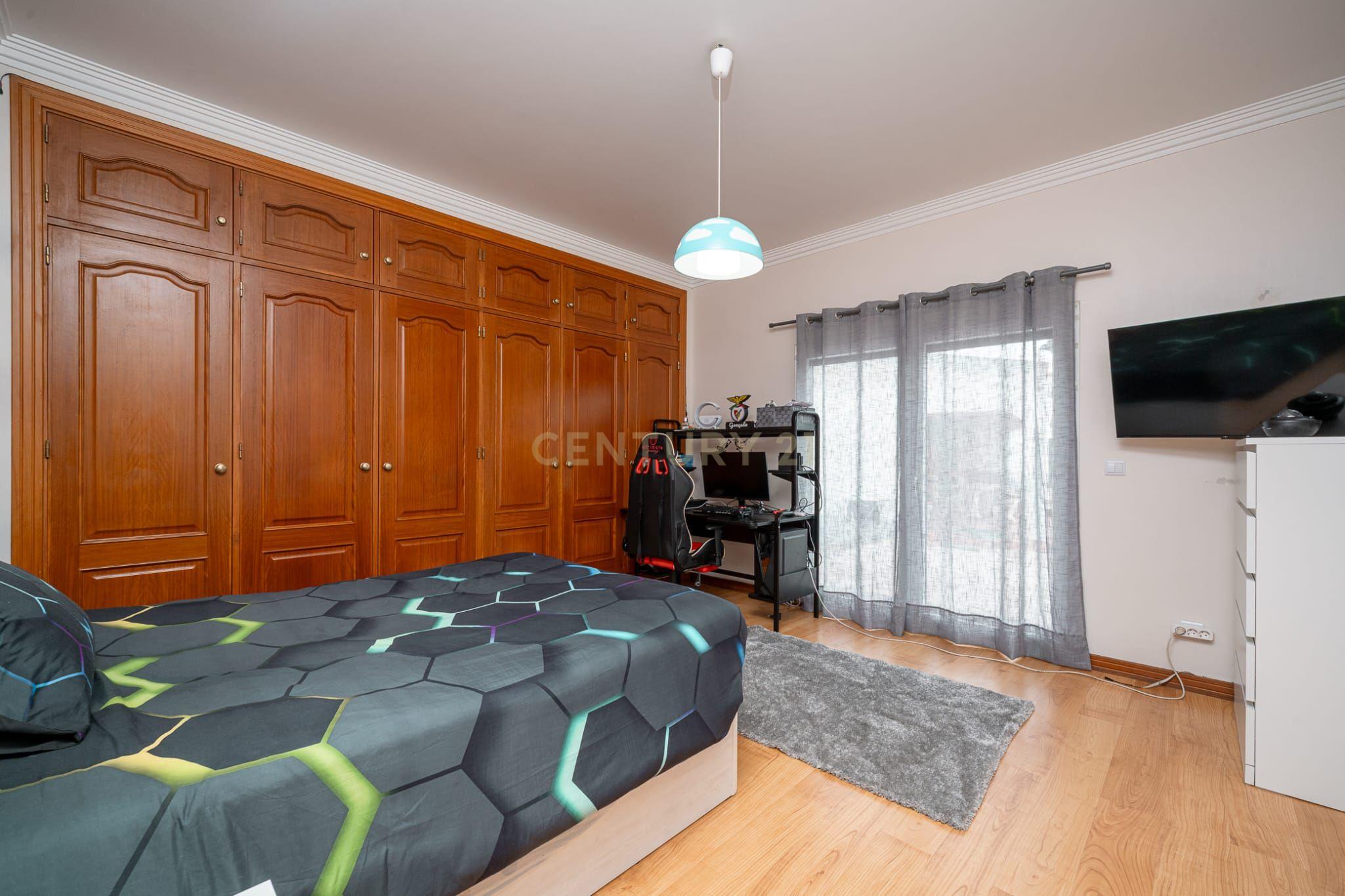 Excelente Moradia T4 em Cajados, Palmela - Image 39