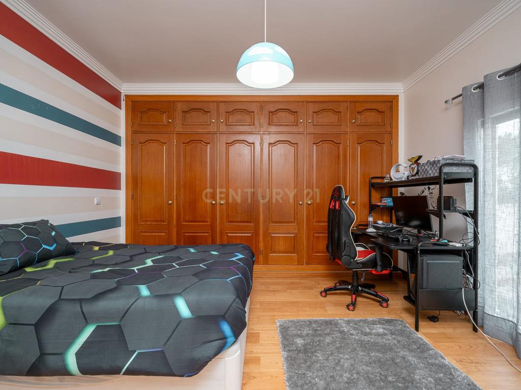 Excelente Moradia T4 em Cajados, Palmela - Image 40
