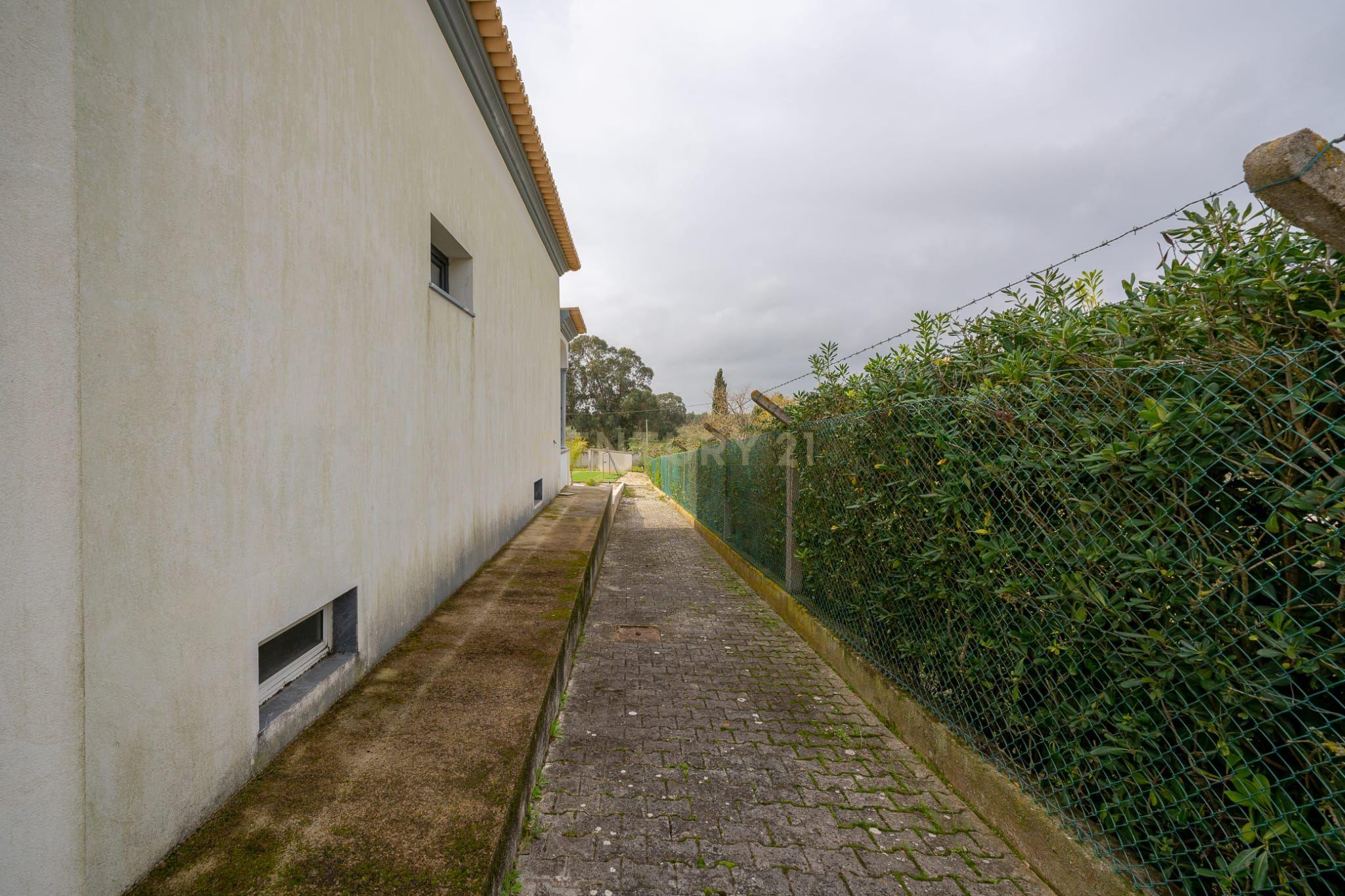 Excelente Moradia T4 em Cajados, Palmela - Image 51