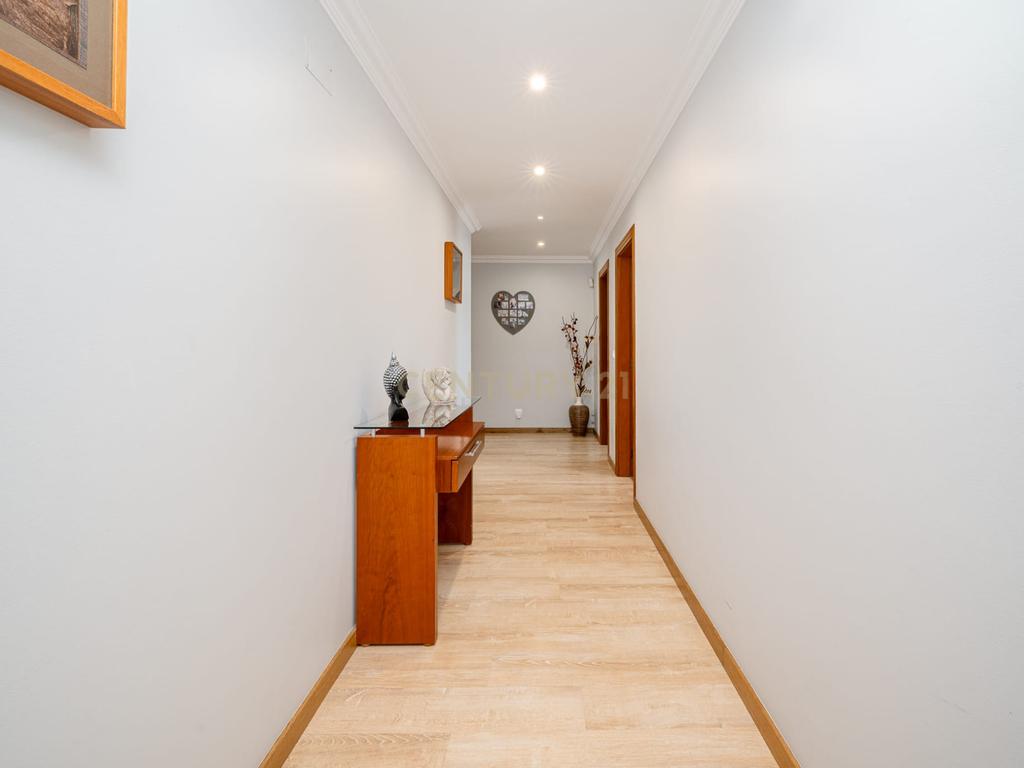 Excelente Moradia T4 em Cajados, Palmela - Image 22
