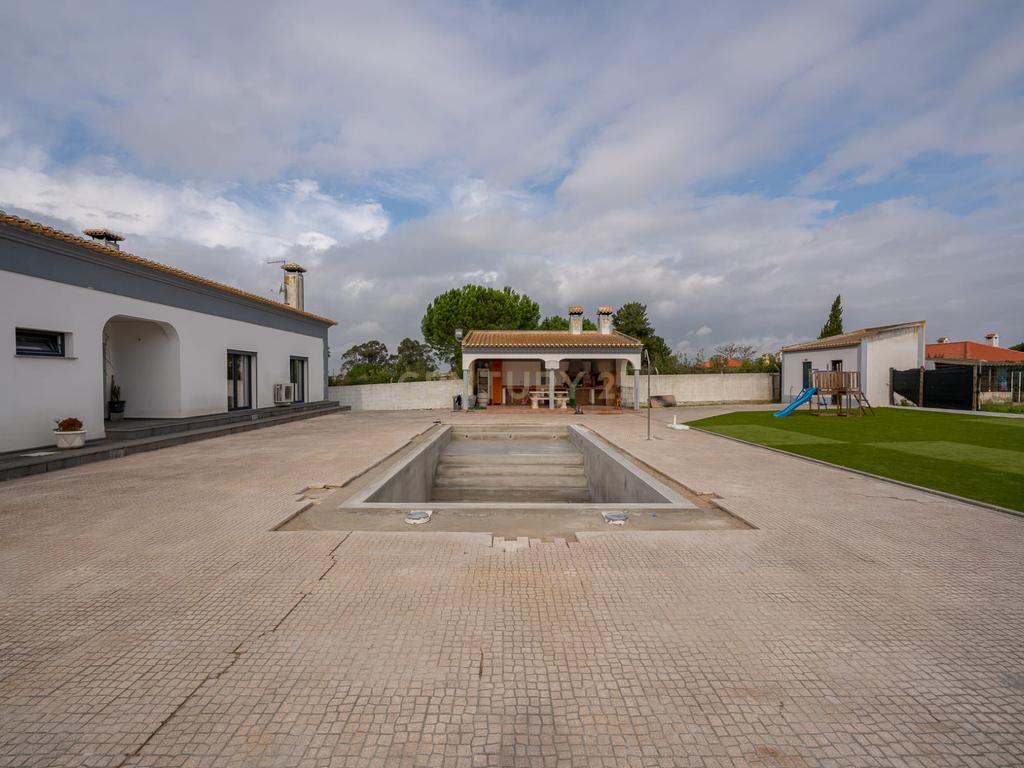 Excelente Moradia T4 em Cajados, Palmela - Image 60